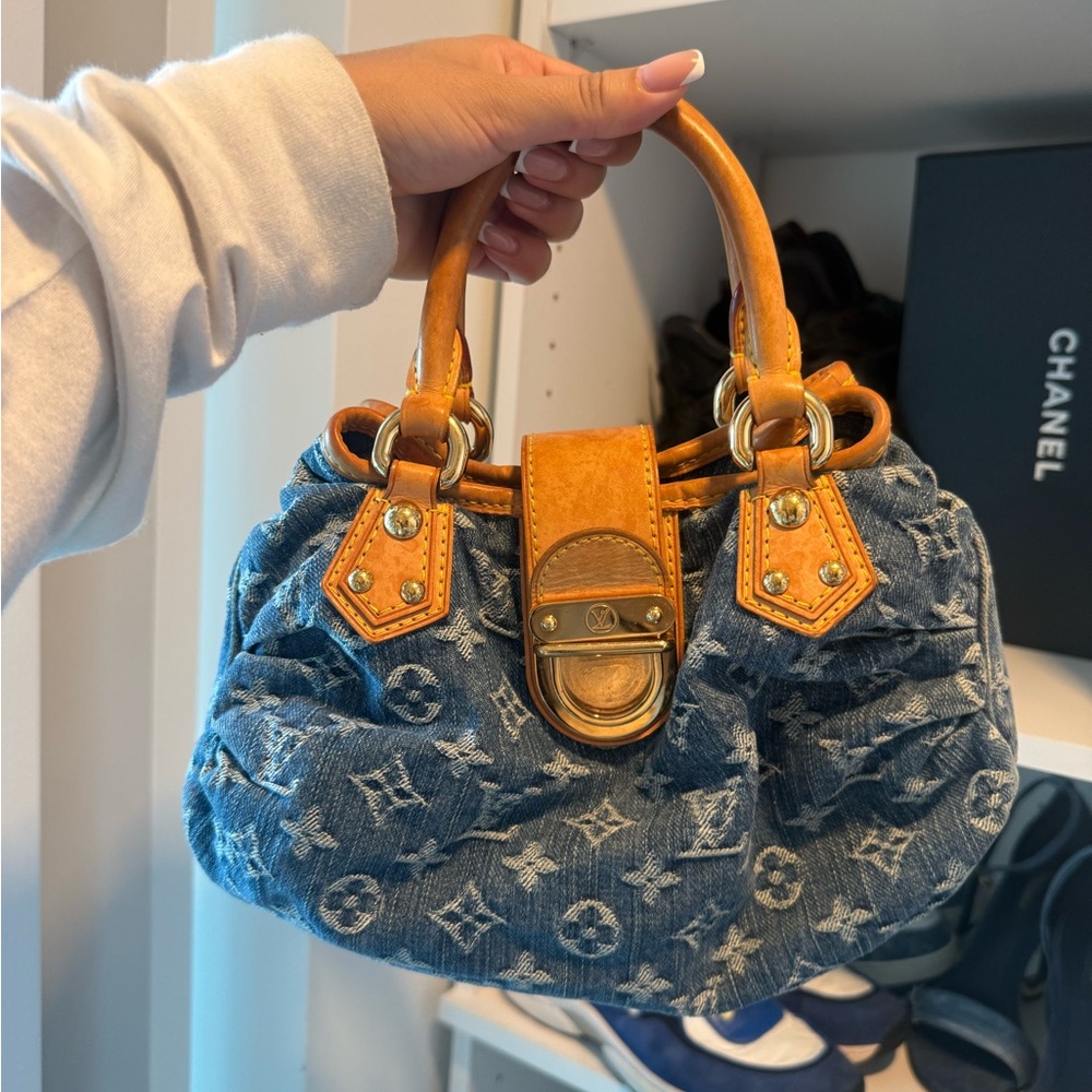 Louis Vuitton Blue Vintage Monogram handbag